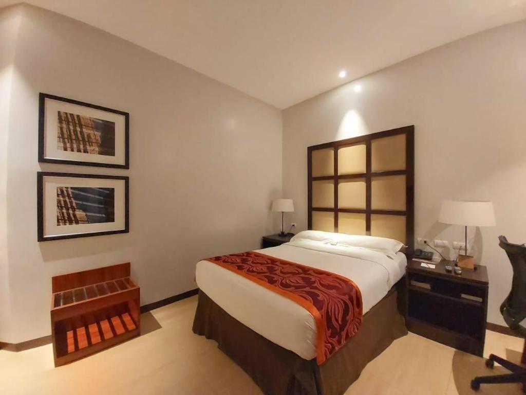 Avenue Suites Bacolod Exterior foto