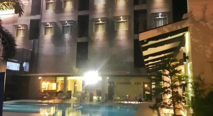 Avenue Suites Bacolod Exterior foto